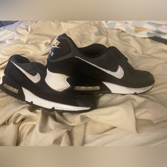 LIGHT USED NIKE PRO MAX
   MENS 90 RUNNING SNEAKER
      $161 on Amazon - Picture 8 of 9